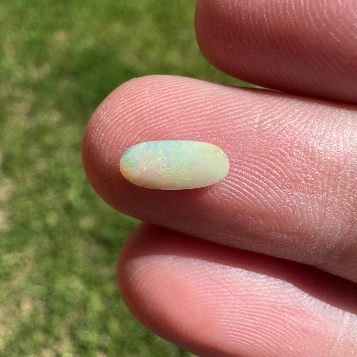 0.63 Ct extra small boulder opal - Broken River Mining