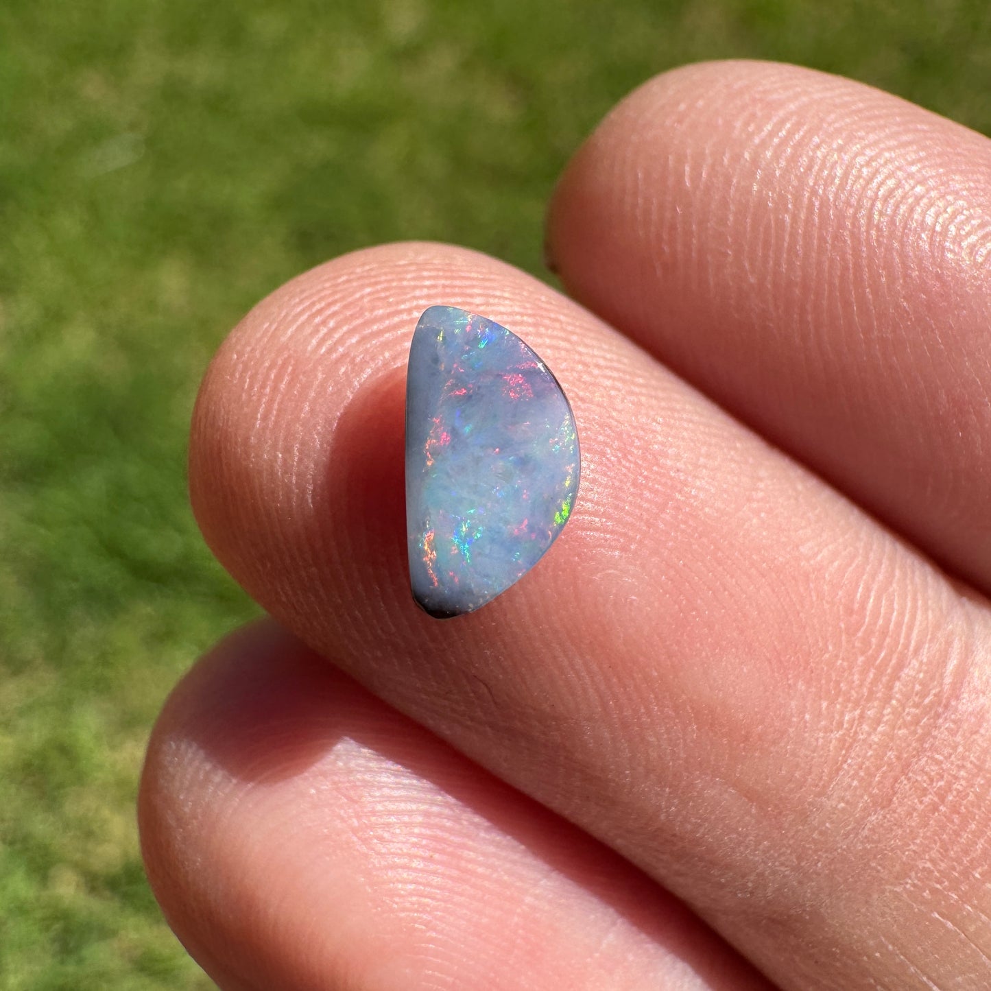 0.70 Ct small boulder opal - Broken River Mining