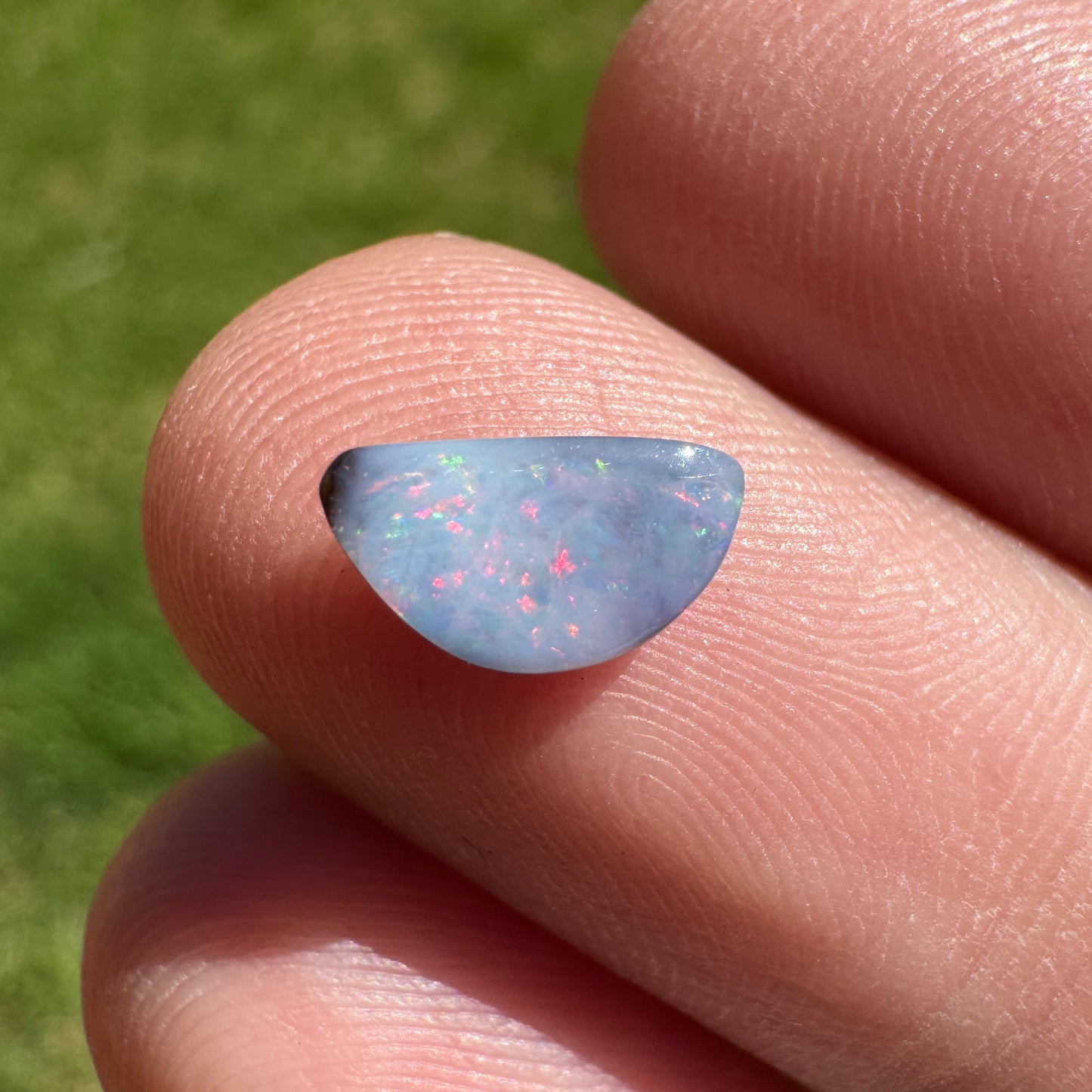 0.70 Ct small boulder opal - Broken River Mining