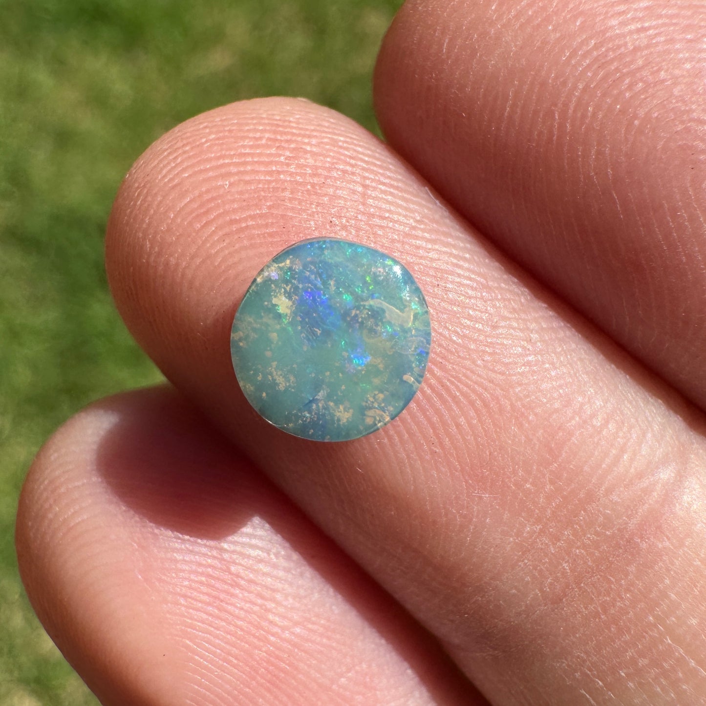 1.32 Ct small boulder opal - Broken River Mining