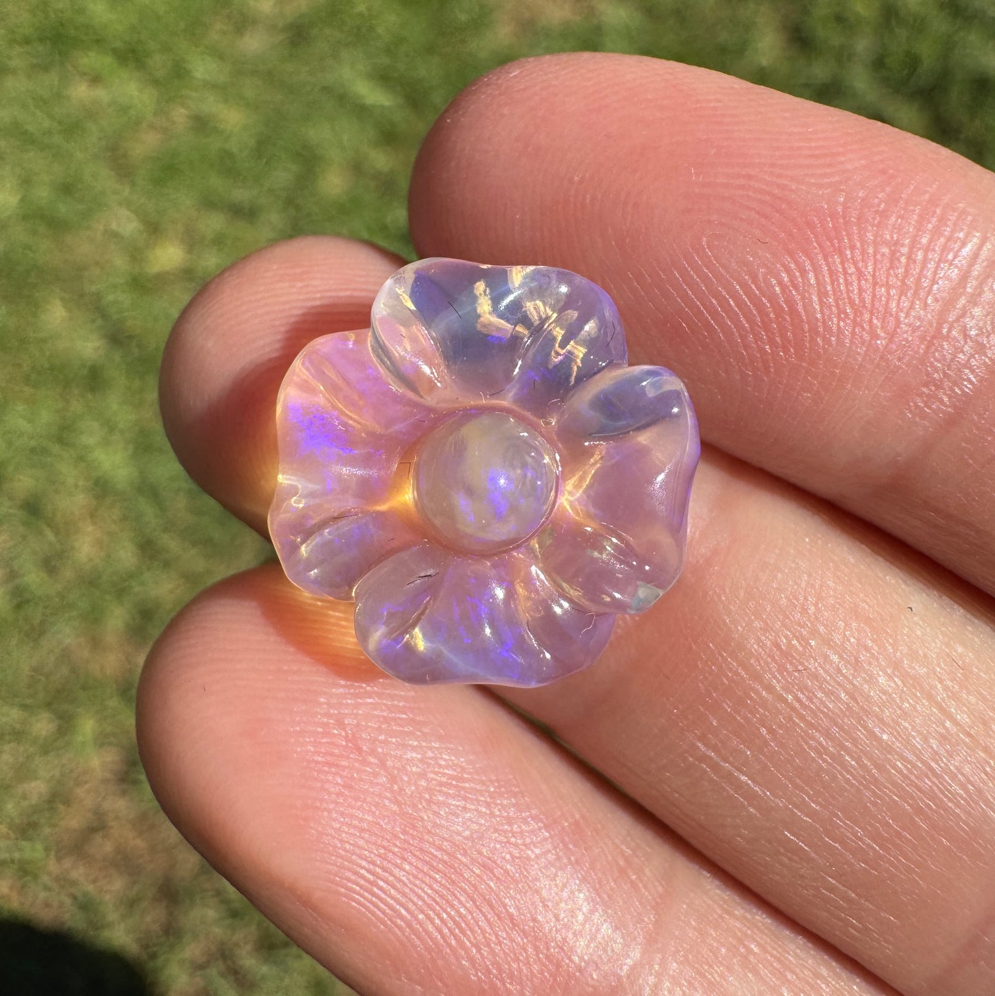 6.09 Ct carved flower opal