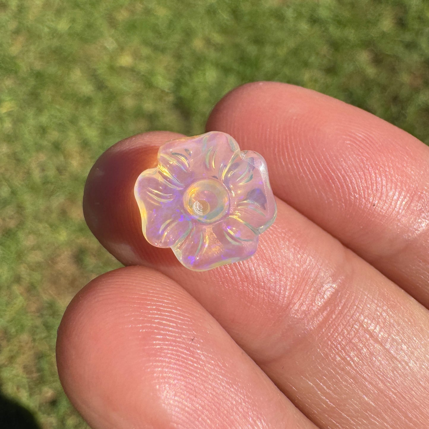 2.38 Ct carved flower opal