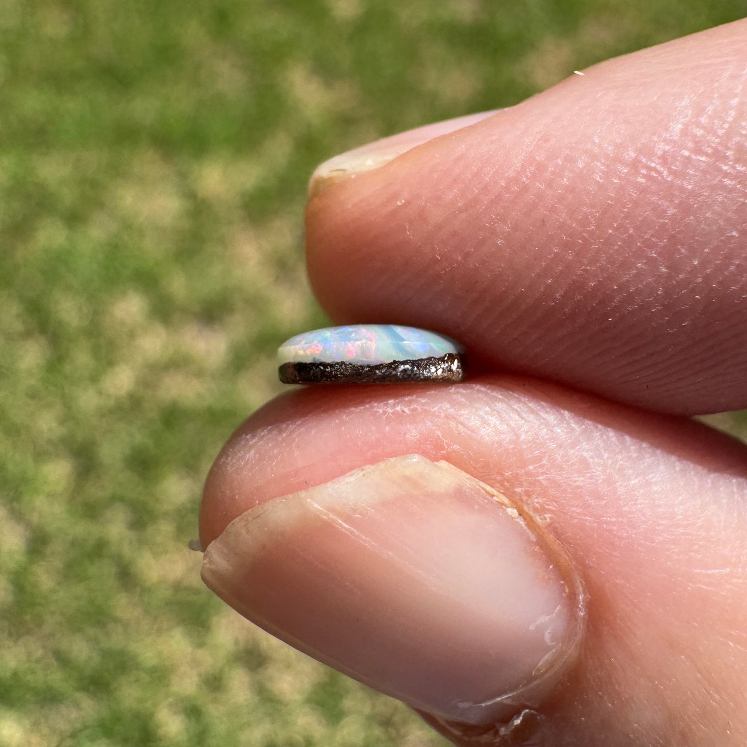 0.69 Ct extra small boulder opal - Broken River Mining