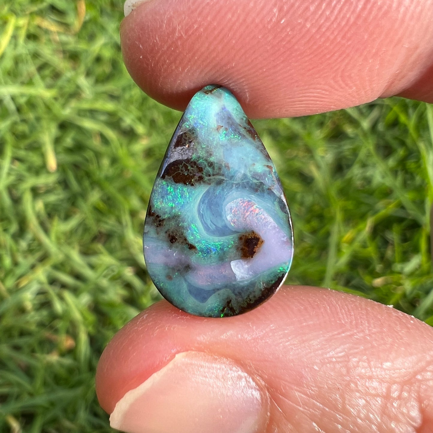 6.67 Ct teardrop boulder opal
