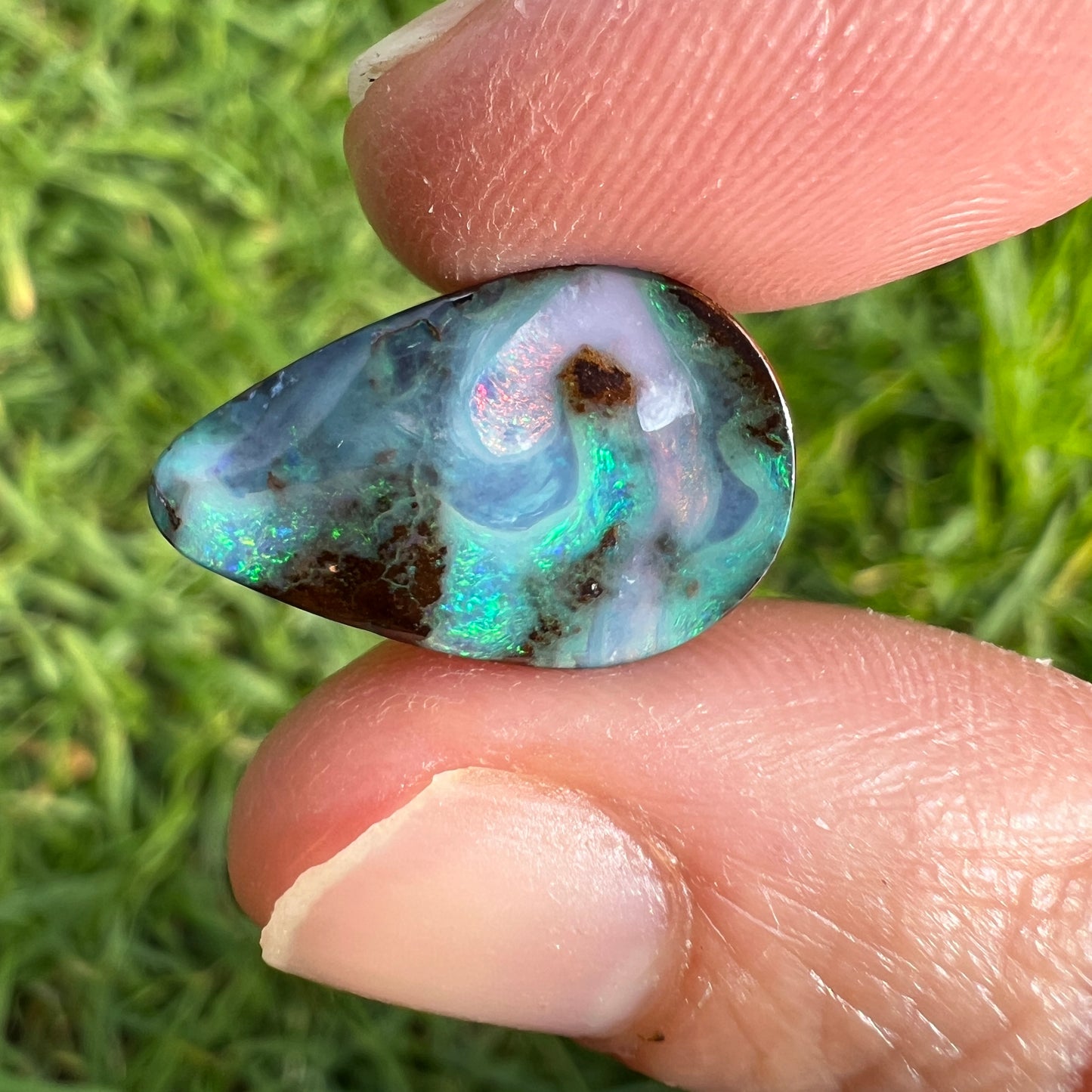 6.67 Ct teardrop boulder opal