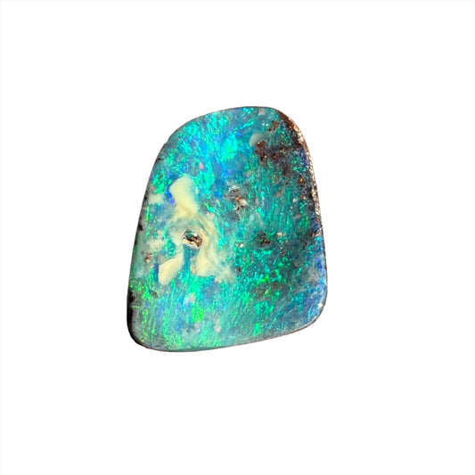 3.95 Ct green-blue boulder opal