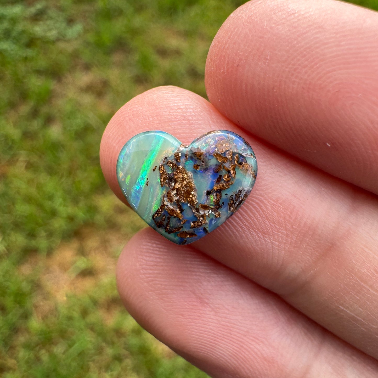 2.96 Ct small heart boulder opal