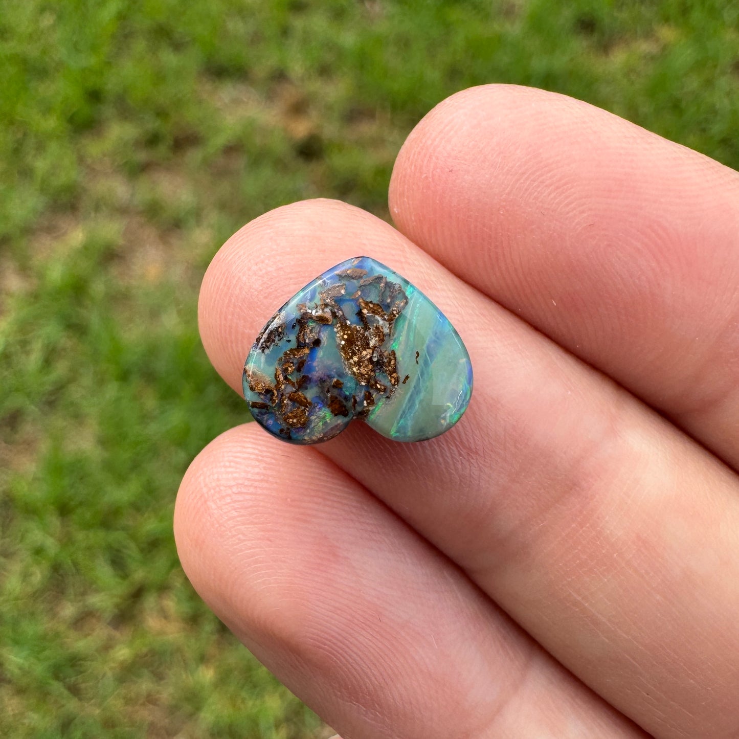 2.96 Ct small heart boulder opal