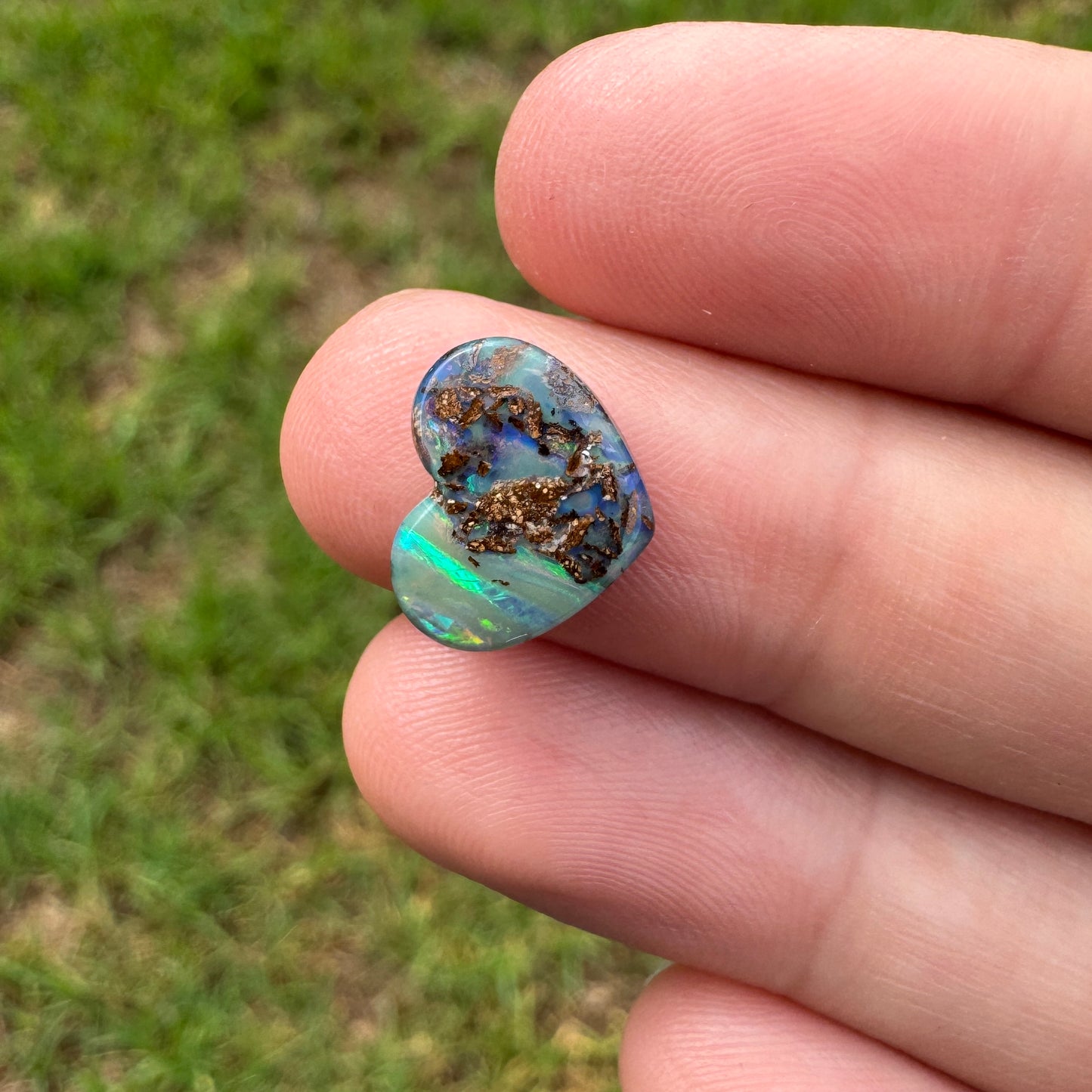 2.96 Ct small heart boulder opal