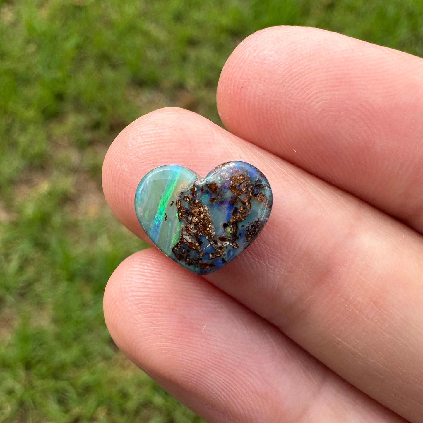 2.96 Ct small heart boulder opal