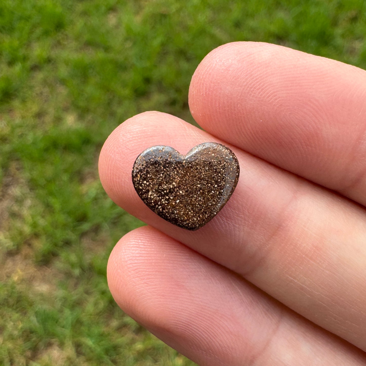 2.96 Ct small heart boulder opal