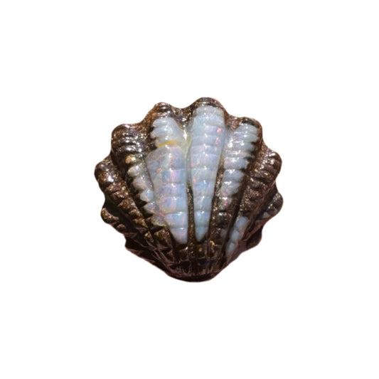 4.60 Ct fan shell boulder opal carving