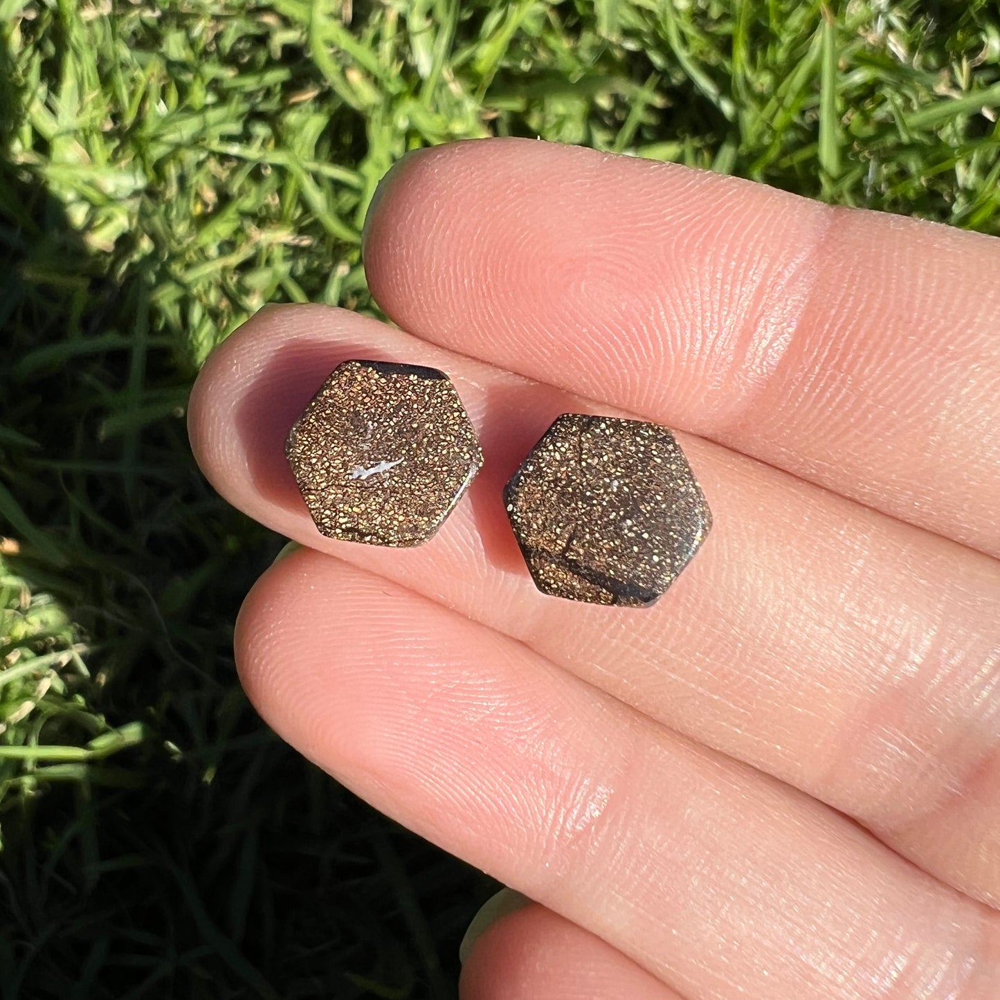 5.56 Ct hexagon boulder opal pair