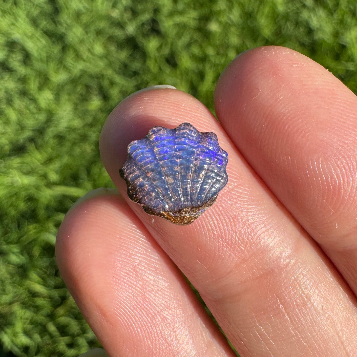 2.81 Ct fan shell boulder opal carving