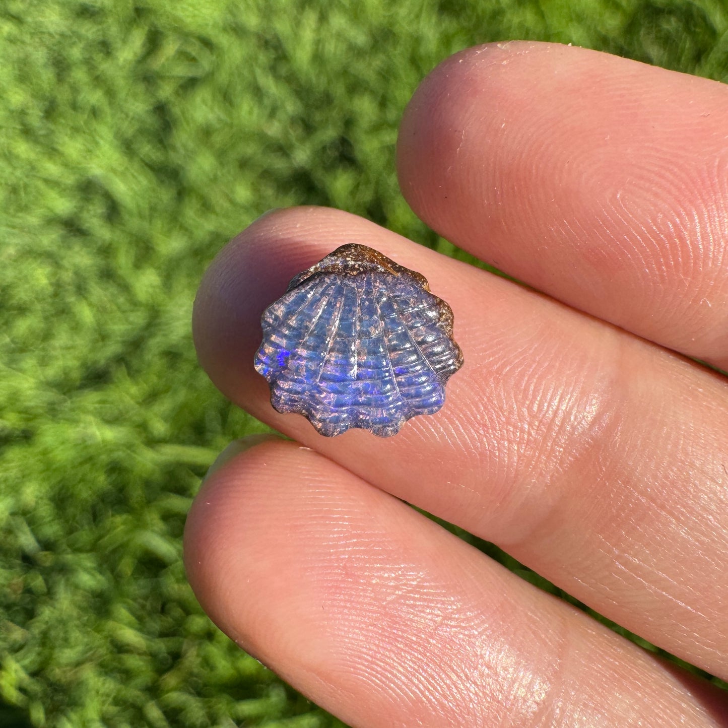 2.81 Ct fan shell boulder opal carving