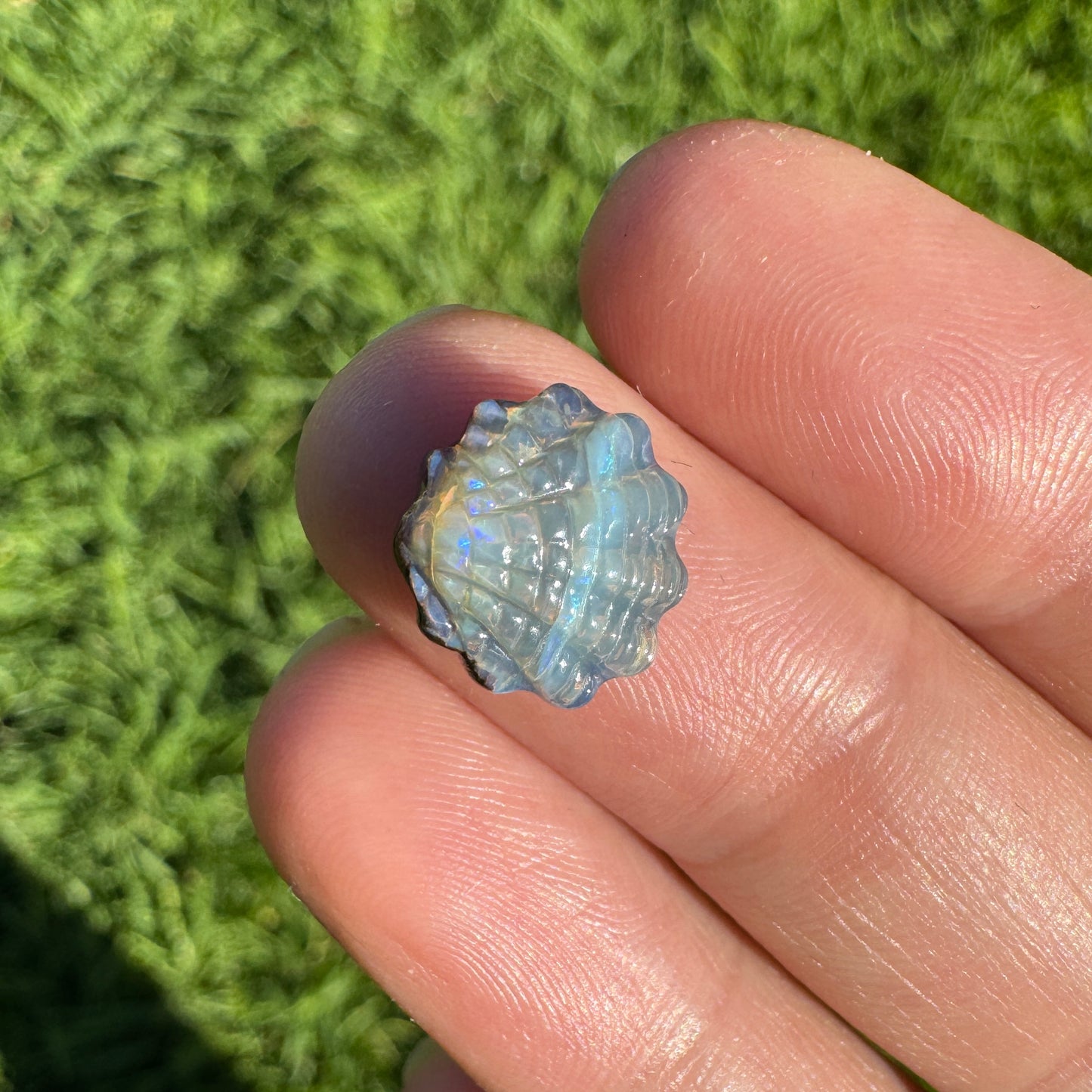 3.70 Ct small fan shell boulder opal