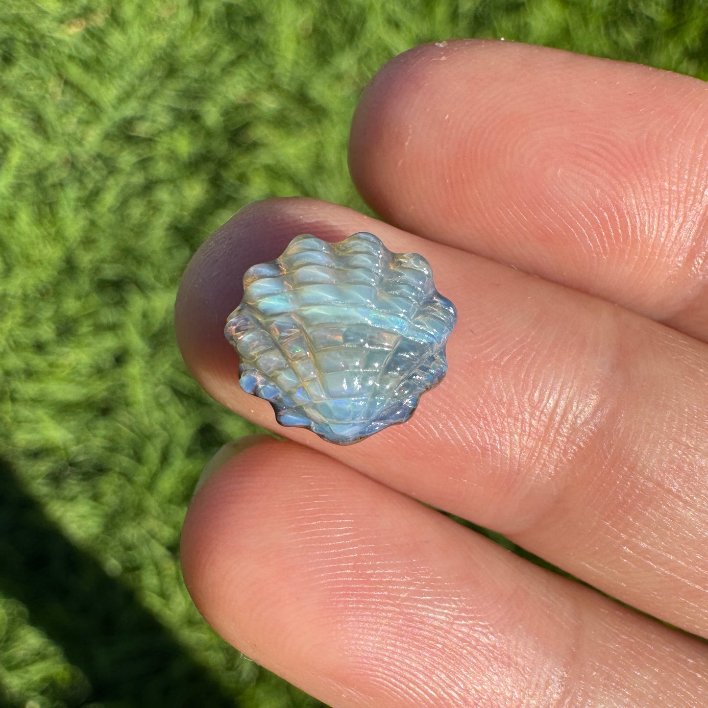 3.70 Ct small fan shell boulder opal