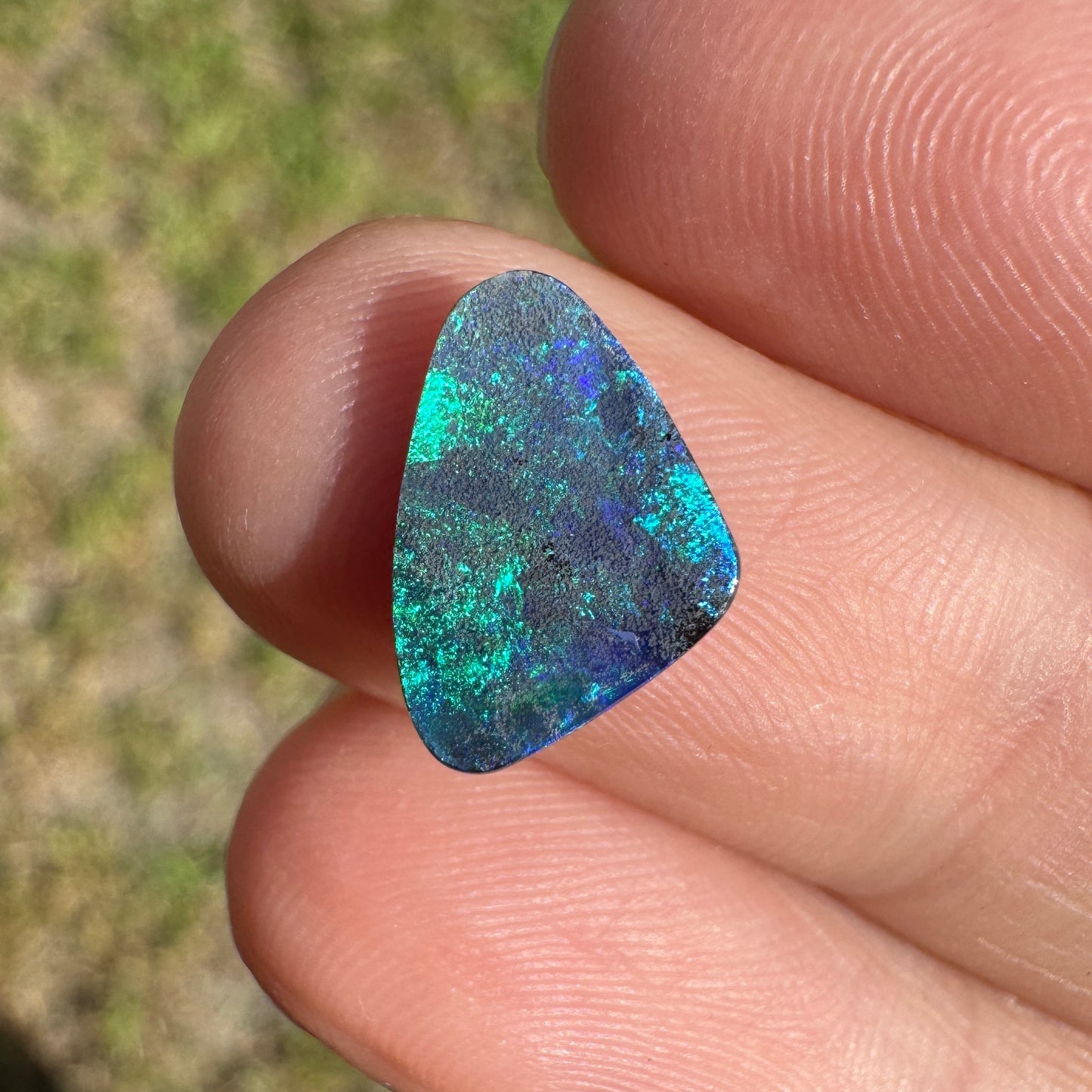 1.64 Ct small boulder opal