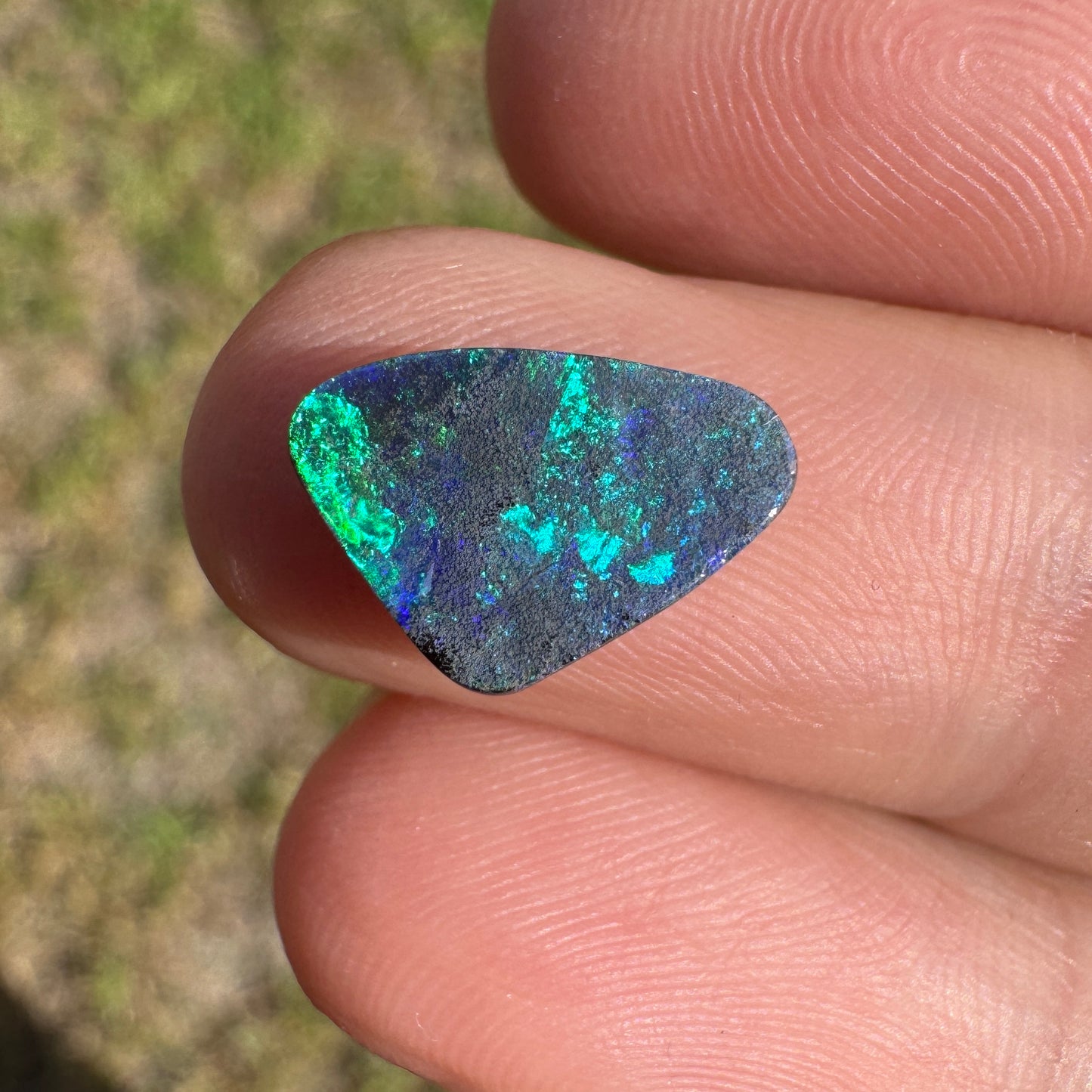 1.64 Ct small boulder opal