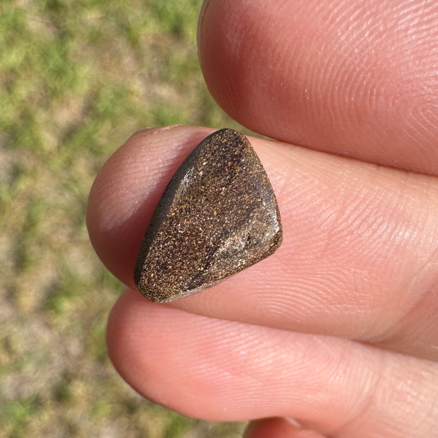 1.64 Ct small boulder opal