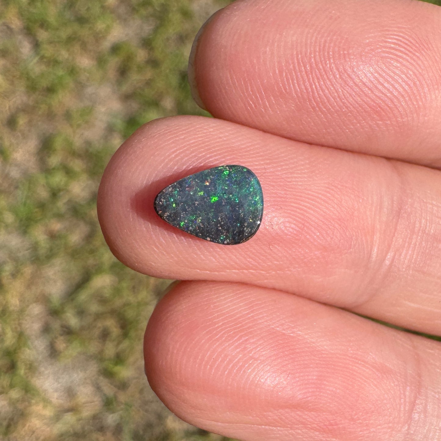 0.76 Ct small boulder opal