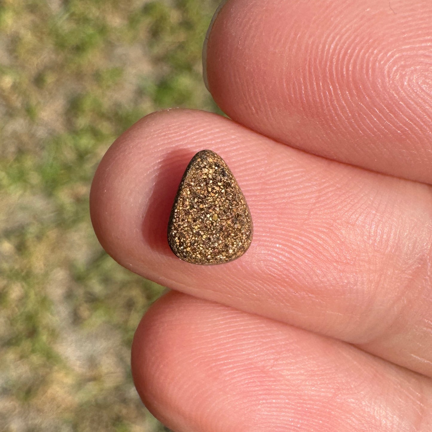 0.76 Ct small boulder opal