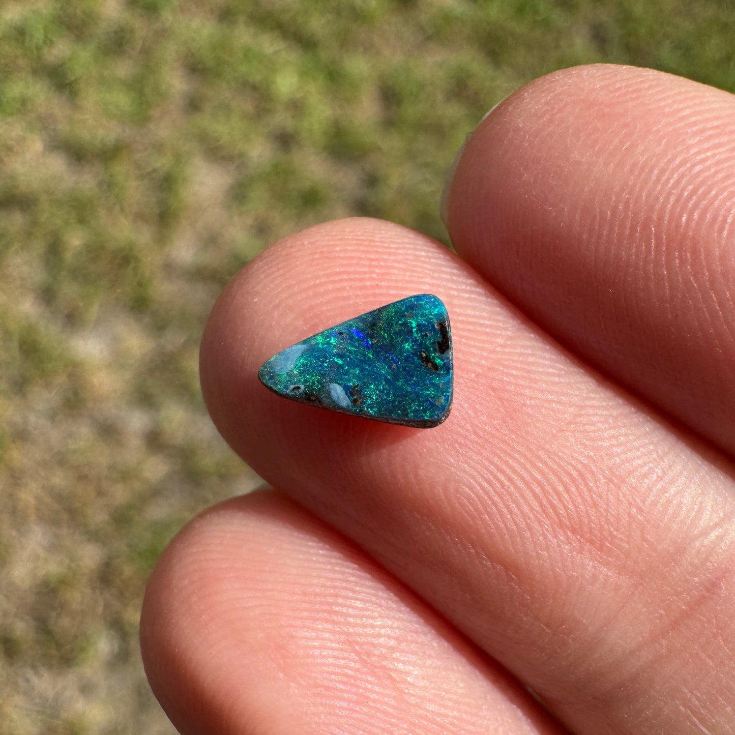 0.66 Ct extra small boulder opal