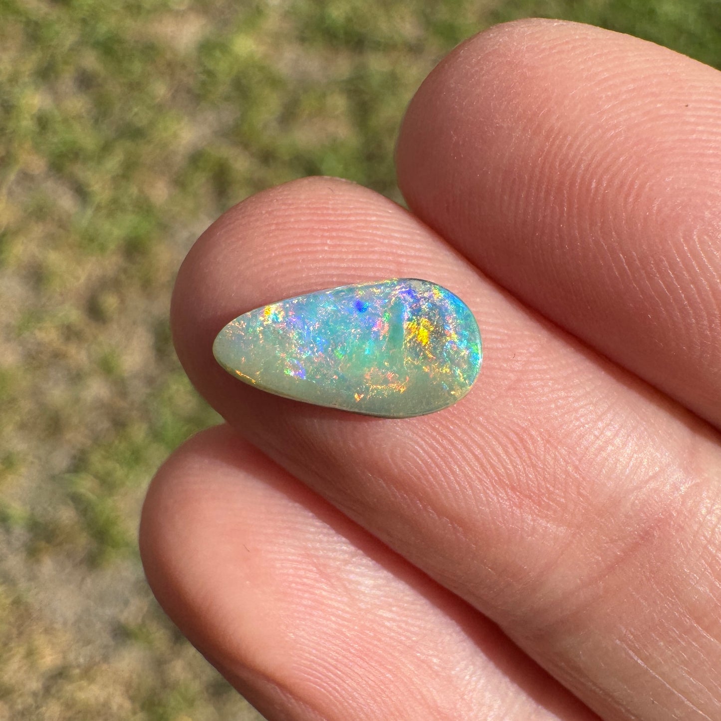 1.09 Ct small rainbow boulder opal