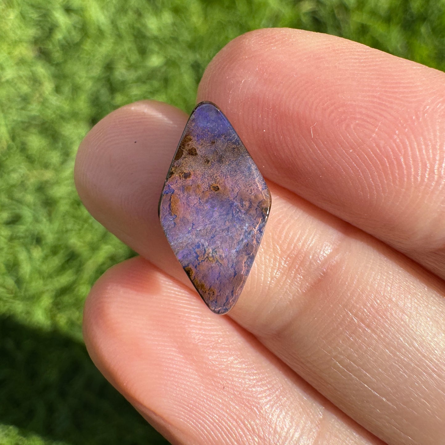 3.49 Ct small boulder opal