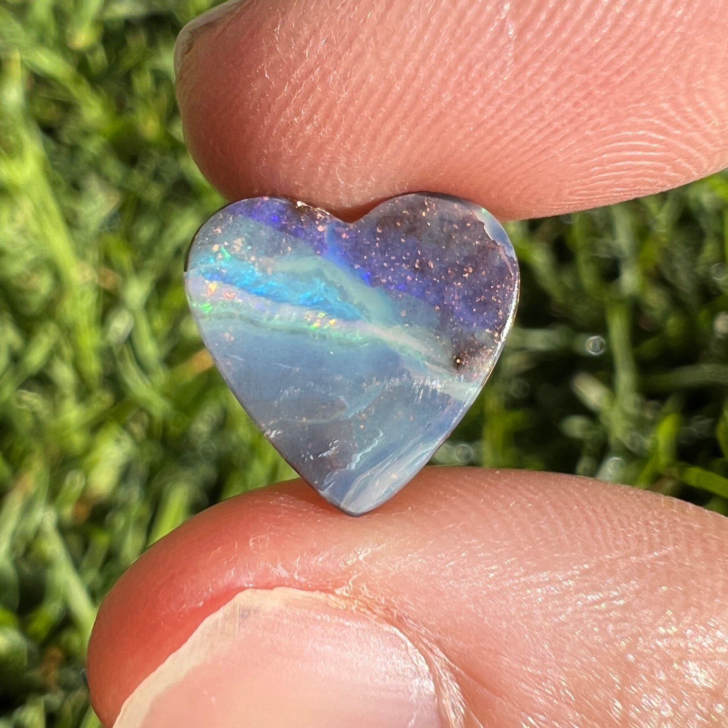 3.42 Ct heart boulder opal