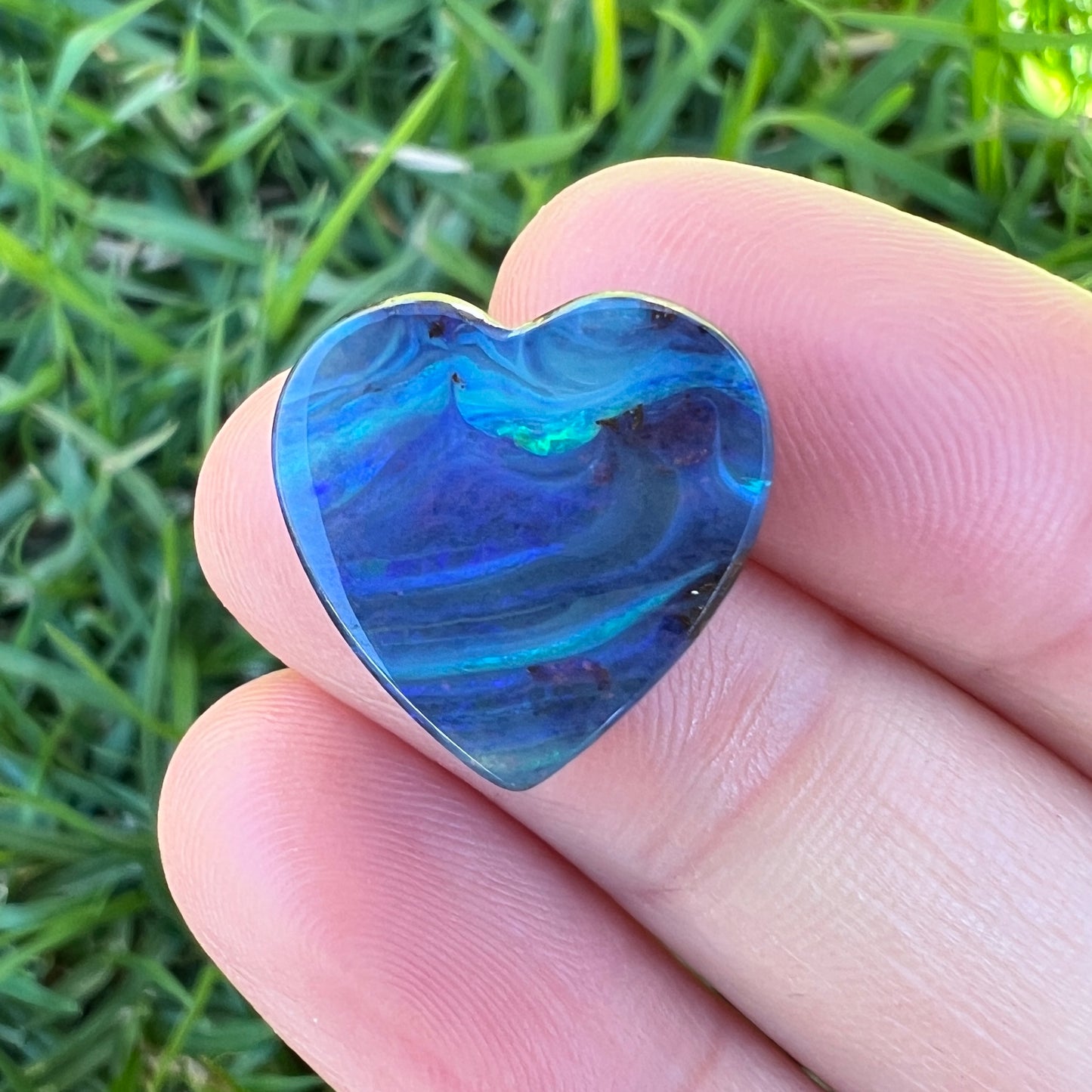 9.30 Ct wavy heart boulder opal