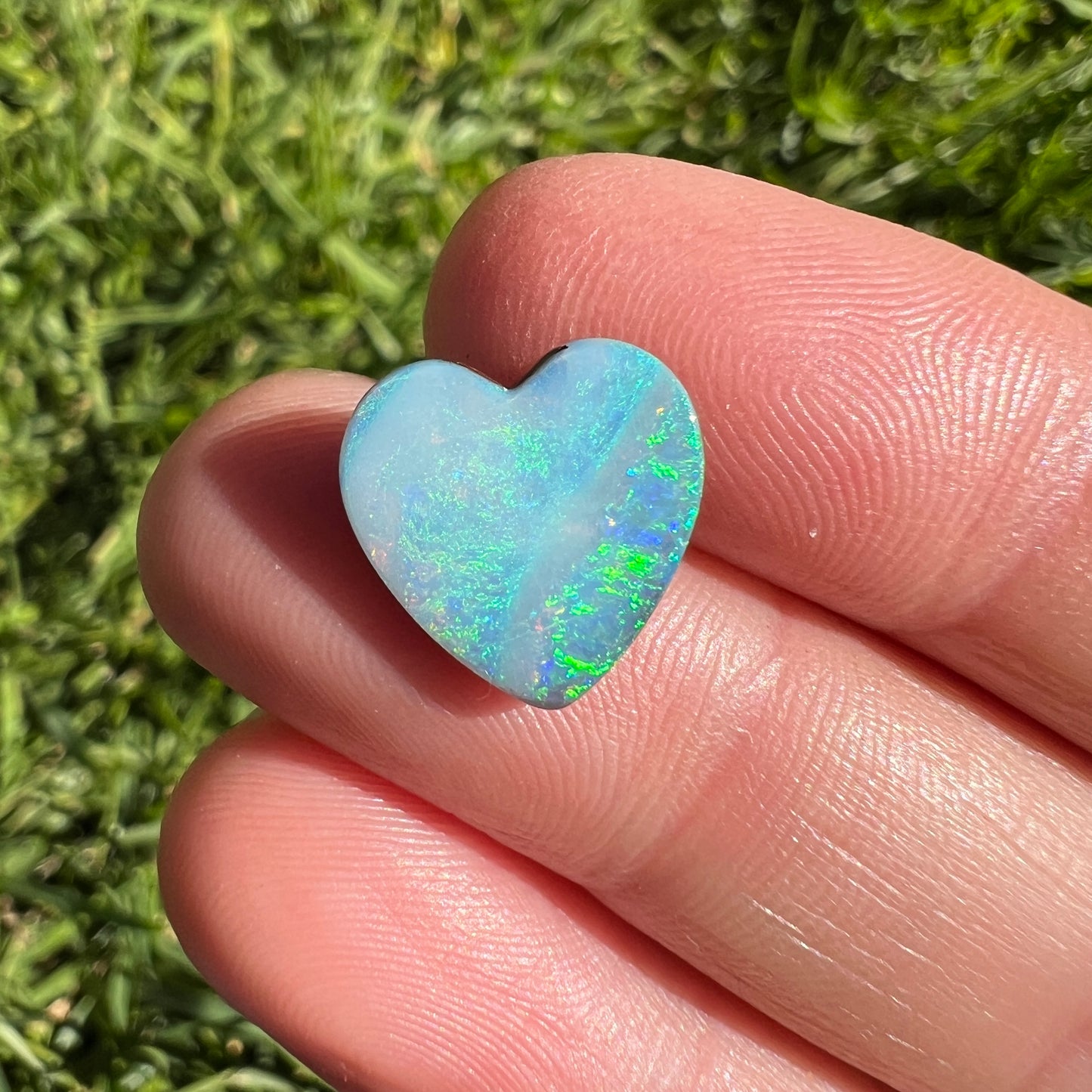 4.33 Ct sea green heart boulder opal