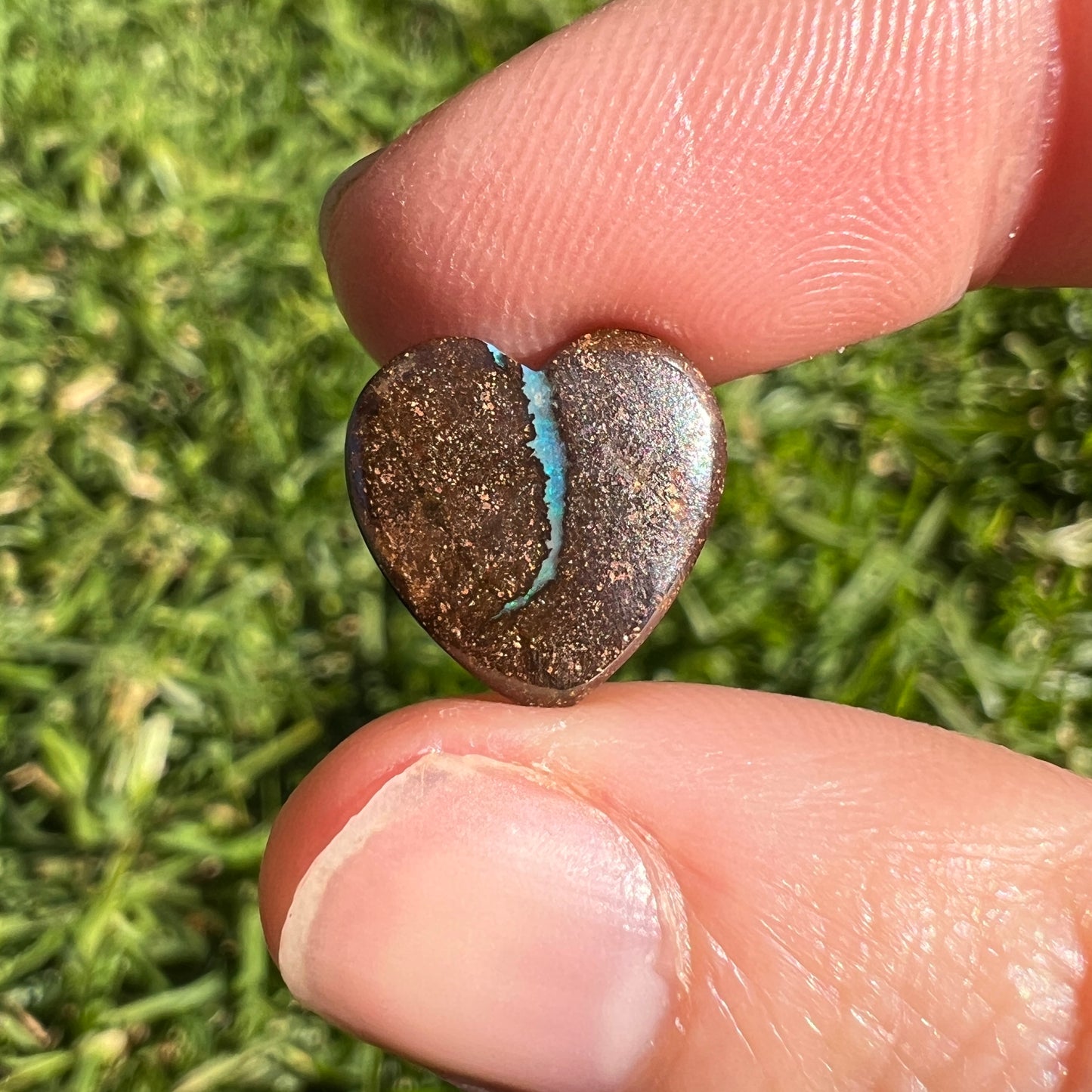 4.33 Ct sea green heart boulder opal