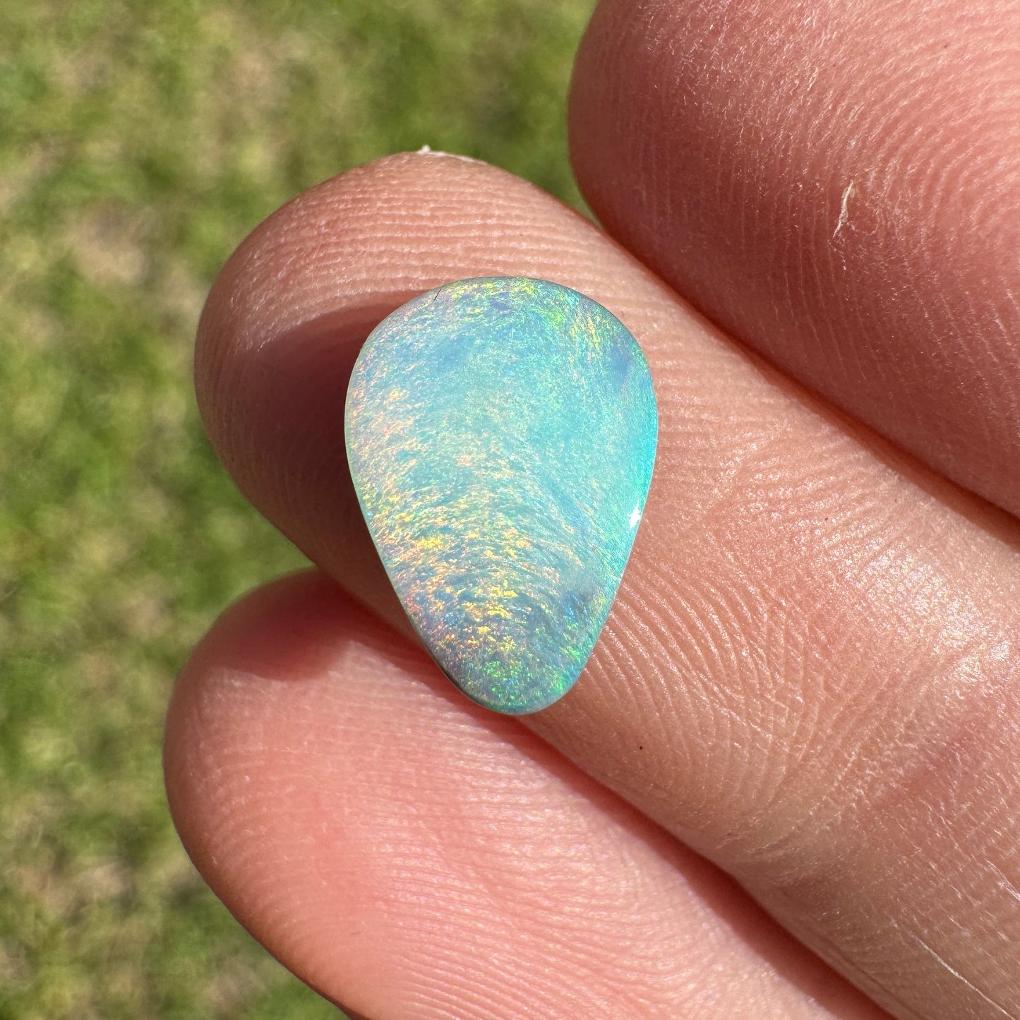 1.57 Ct small boulder opal