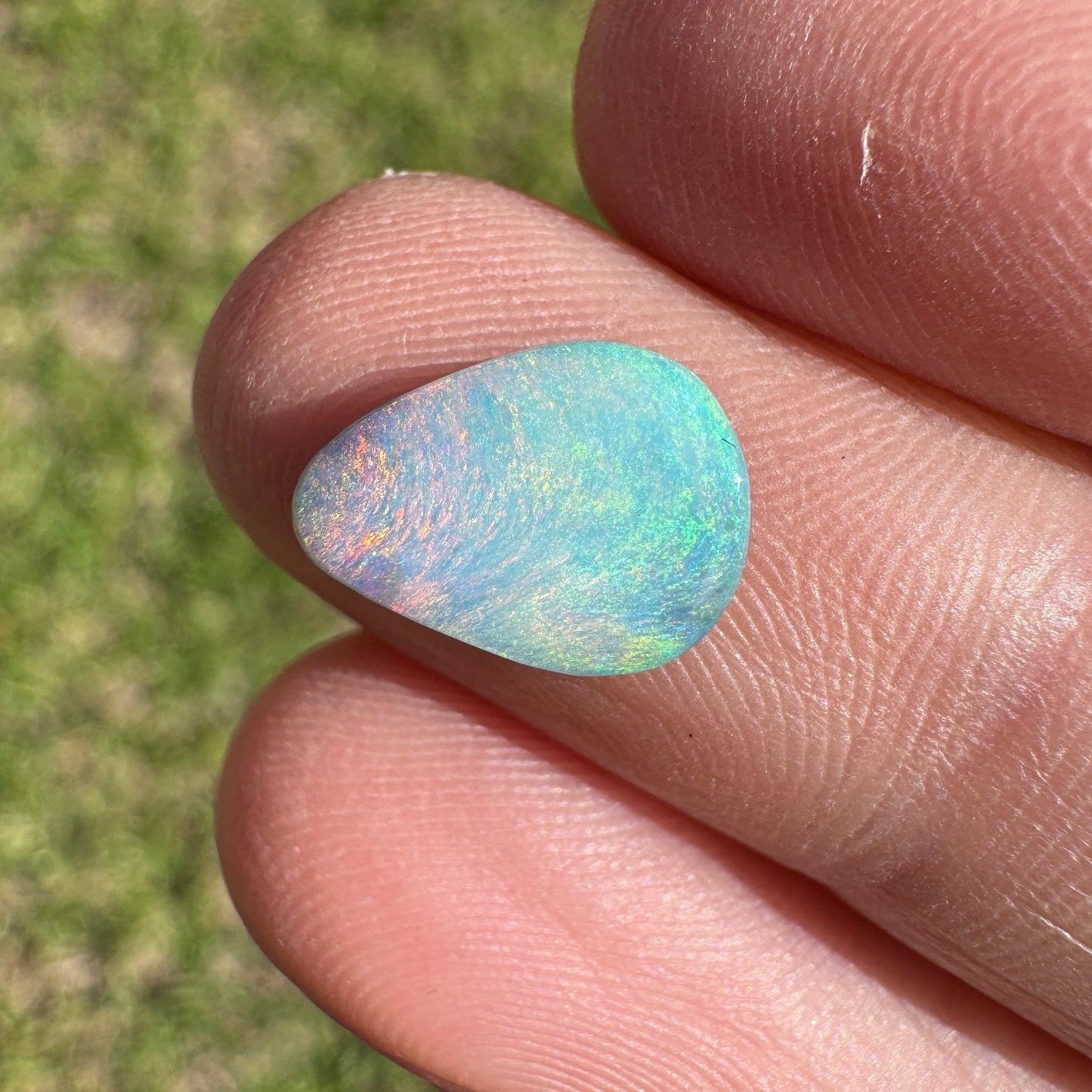1.57 Ct small boulder opal