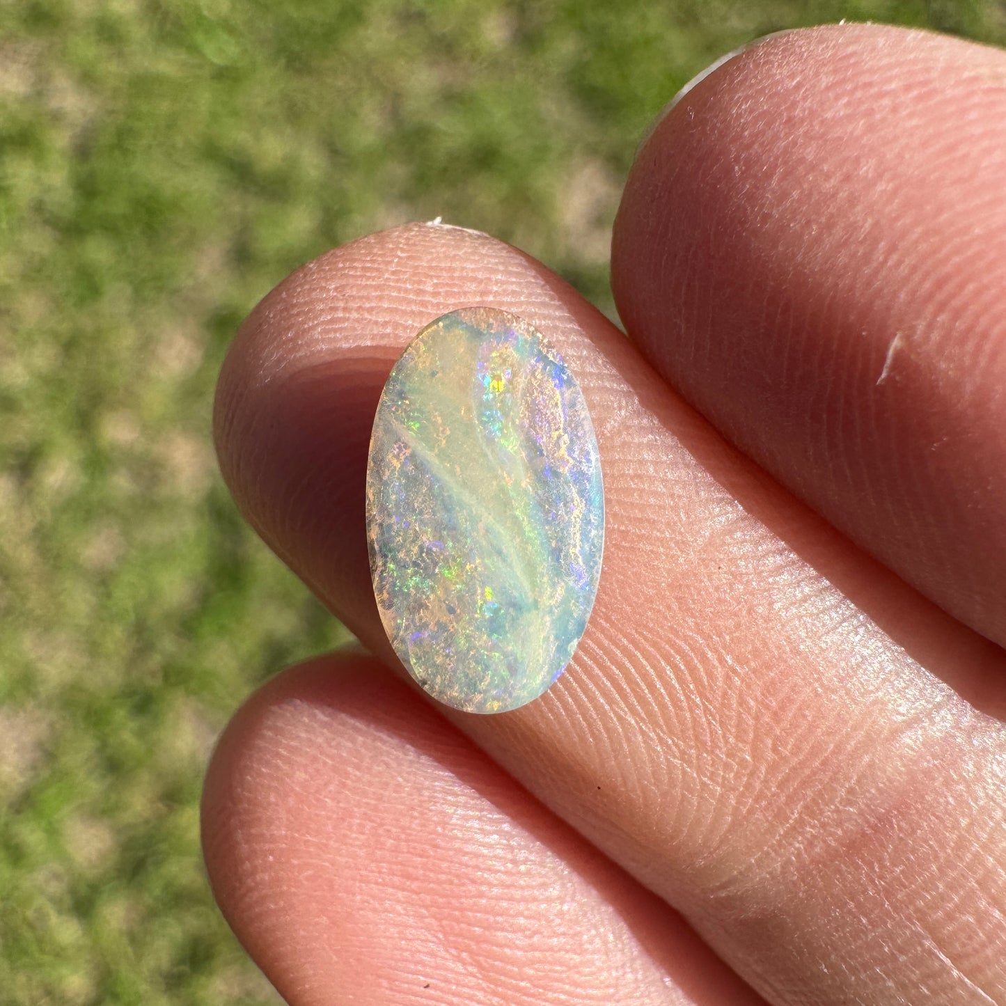 1.77 Ct small boulder opal