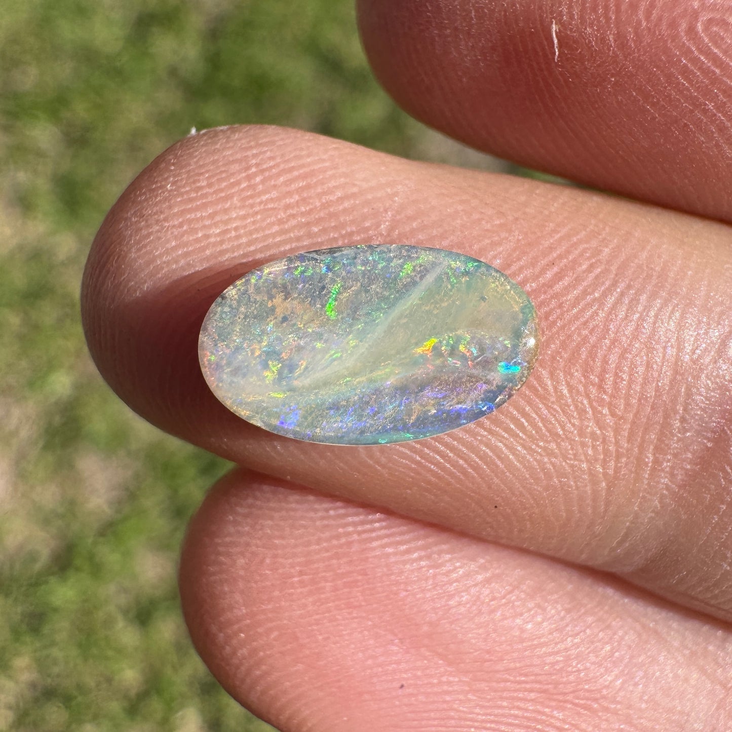 1.77 Ct small boulder opal