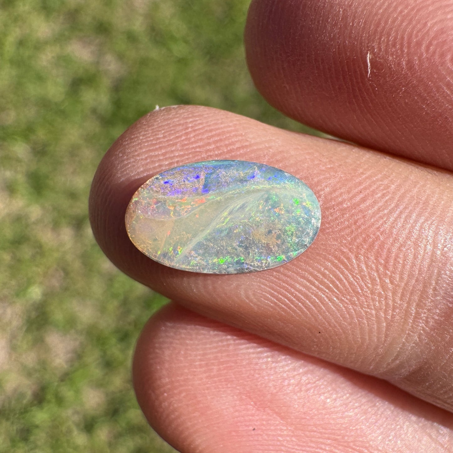 1.77 Ct small boulder opal