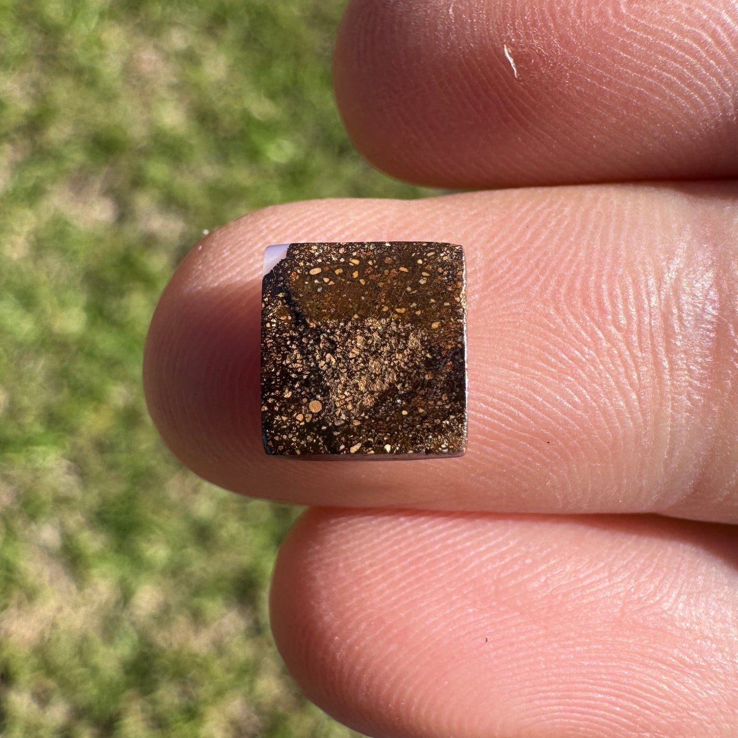 1.59 Ct 'the mountain' boulder opal