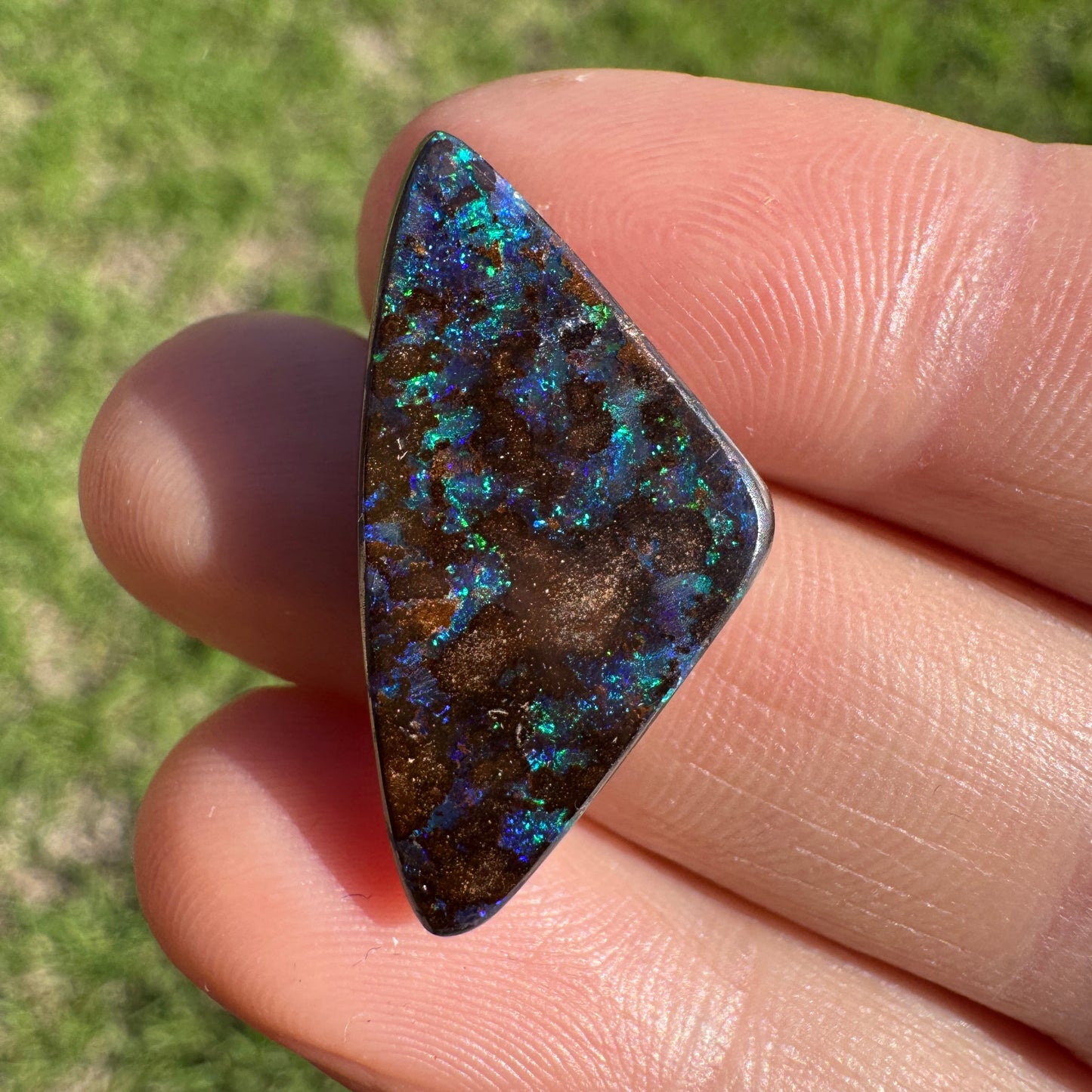 12.04 Ct matrix boulder opal