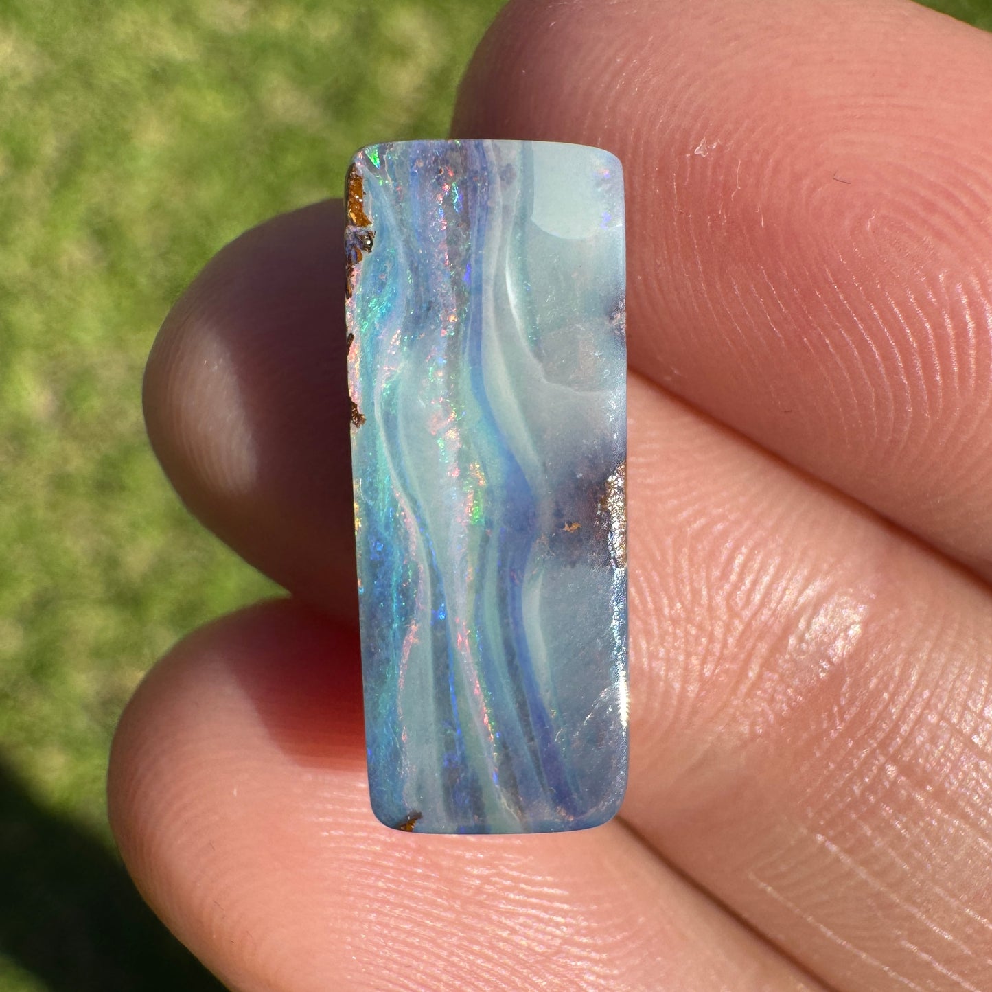 4.72 Ct 'the waves' rectangle boulder opal