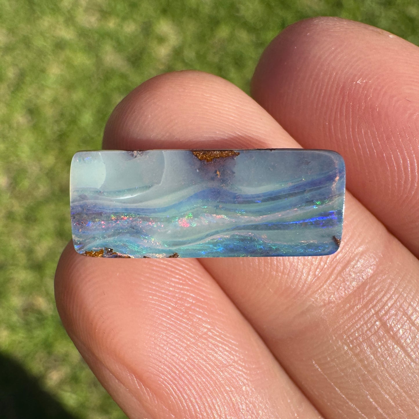 4.72 Ct 'the waves' rectangle boulder opal