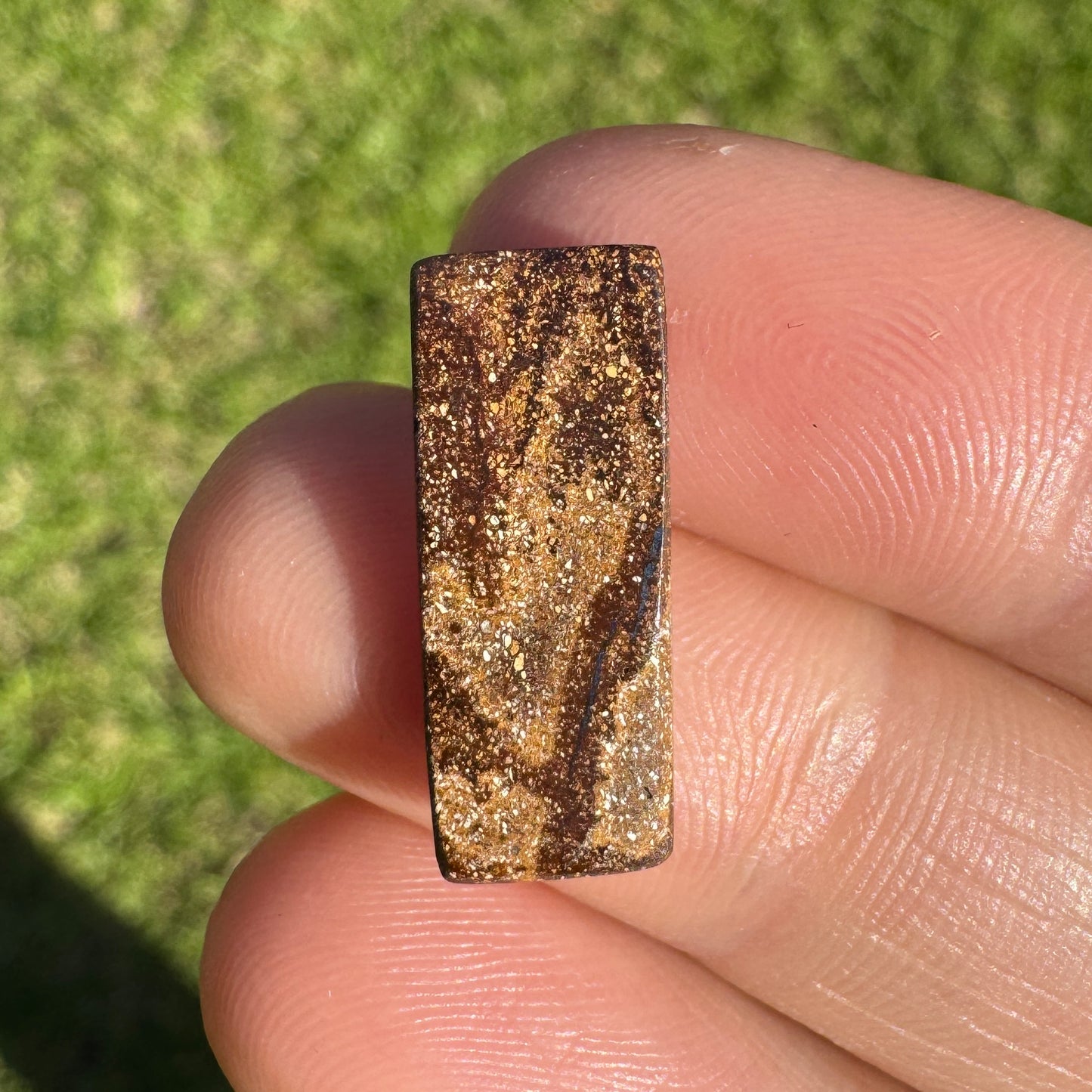 4.72 Ct 'the waves' rectangle boulder opal