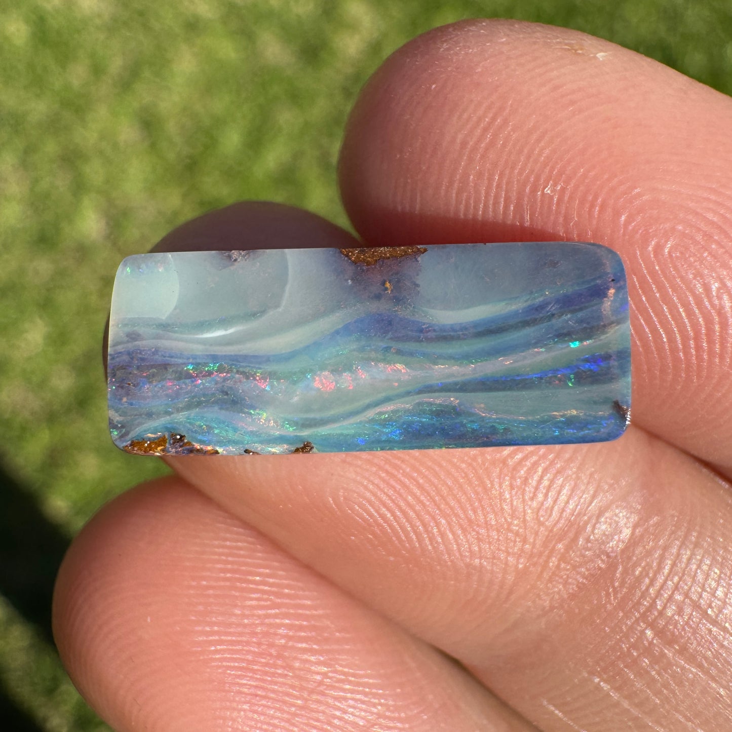 4.72 Ct 'the waves' rectangle boulder opal