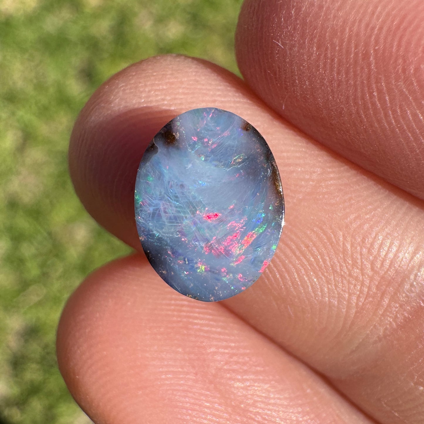 1.90 Ct hot pink boulder opal