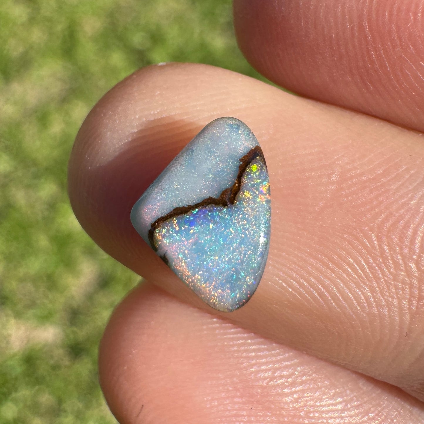 1.57 Ct small boulder opal