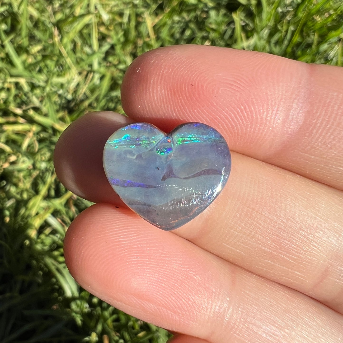 7.06 Ct heart boulder opal