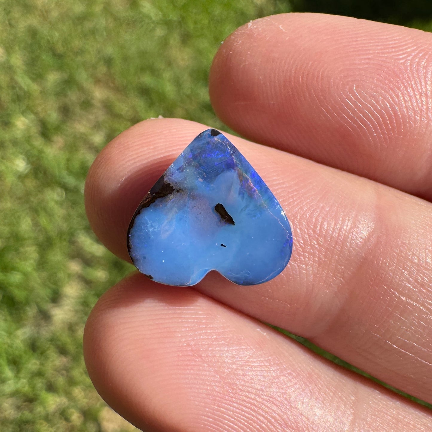 3.84 Ct heart boulder opal