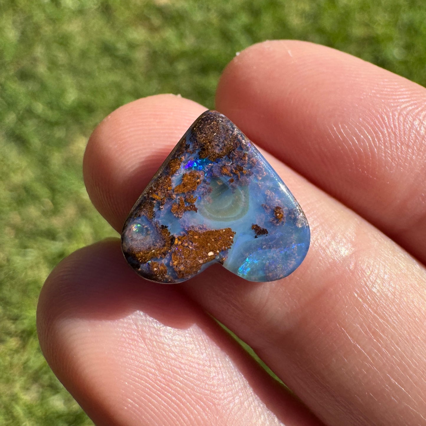 4.15 Ct heart boulder opal