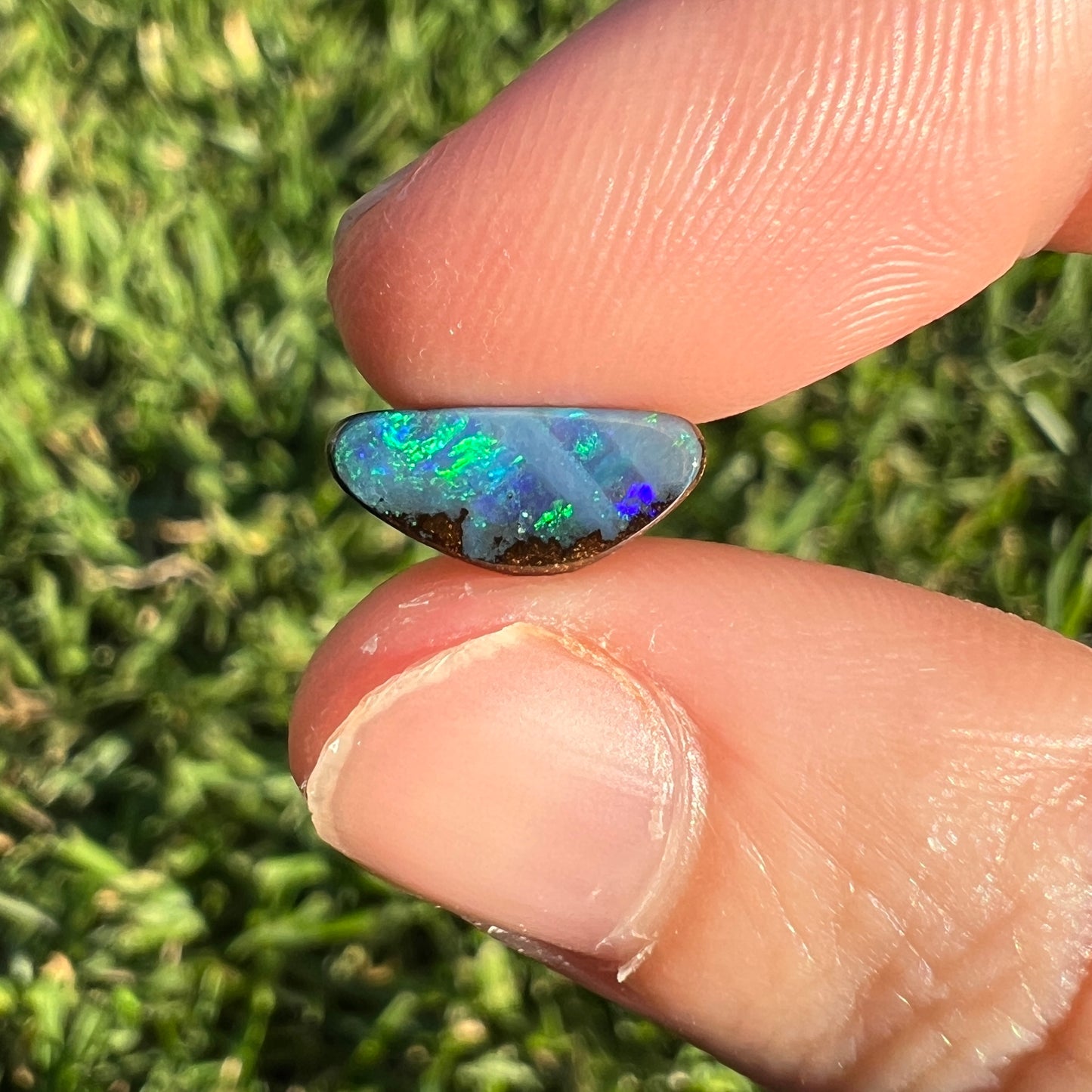 1.62 Ct small boulder opal